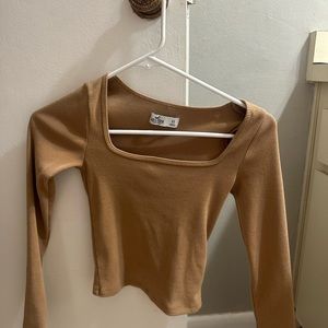 brown hollister long sleeve